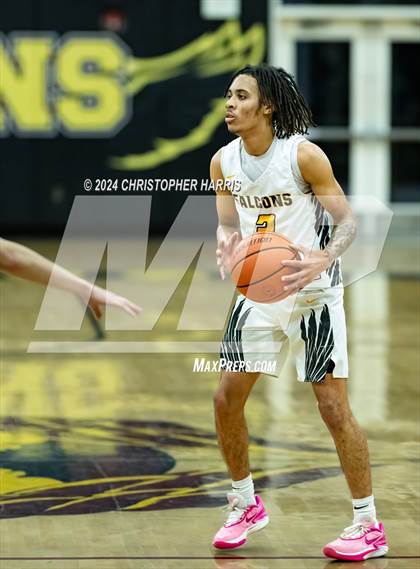Thumbnail 3 in Coalinga vs Firebaugh (CIF Division 5 Round 1) photogallery.