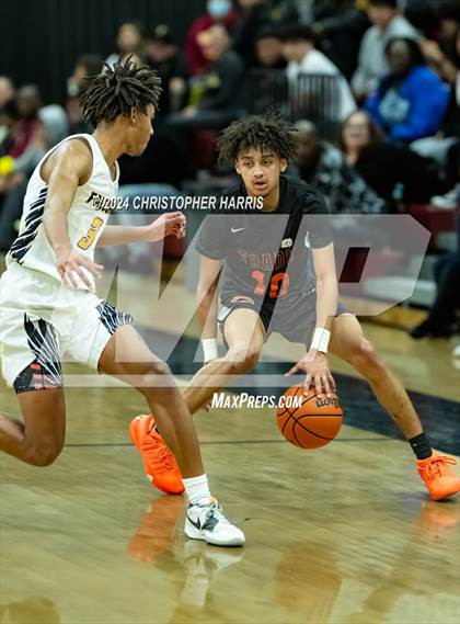 Thumbnail 3 in Coalinga vs Firebaugh CIF State Division 5 Round 1  photogallery.