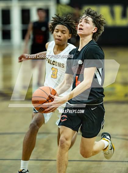 Thumbnail 2 in Coalinga vs Firebaugh (CIF Division 5 Round 1) photogallery.