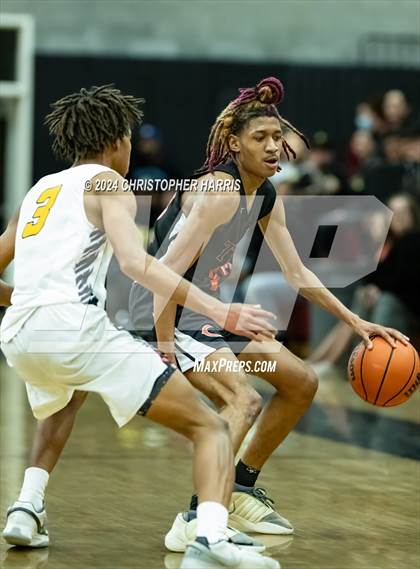 Thumbnail 1 in Coalinga vs Firebaugh (CIF Division 5 Round 1) photogallery.