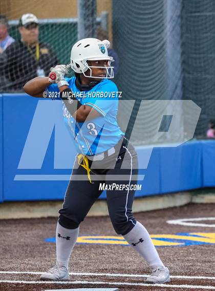 Thumbnail 3 in Rock Hill @ Memorial (UIL 5A Regional Quarterfinal Playoff) photogallery.