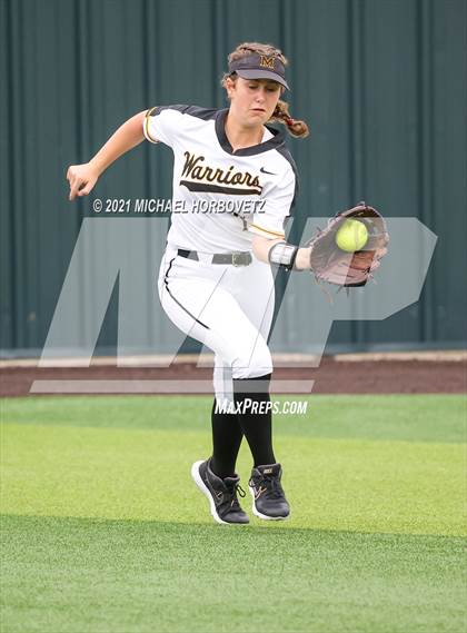 Thumbnail 2 in Rock Hill @ Memorial (UIL 5A Regional Quarterfinal Playoff) photogallery.