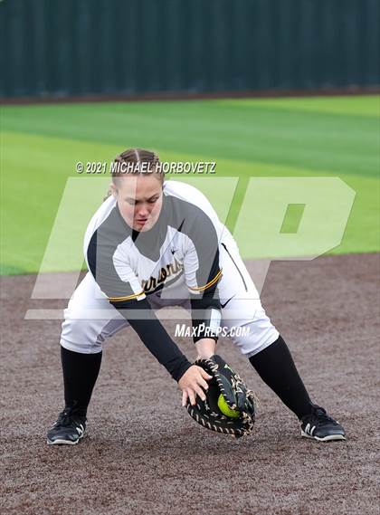 Thumbnail 3 in Rock Hill @ Memorial (UIL 5A Regional Quarterfinal Playoff) photogallery.