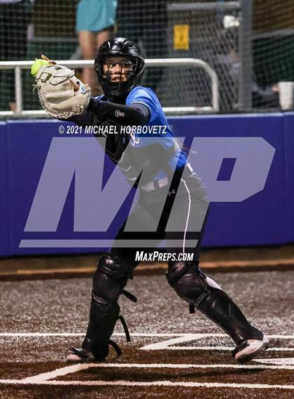 Thumbnail 2 in Rock Hill @ Memorial (UIL 5A Regional Quarterfinal Playoff) photogallery.