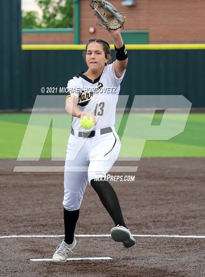 Thumbnail 1 in Rock Hill @ Memorial (UIL 5A Regional Quarterfinal Playoff) photogallery.