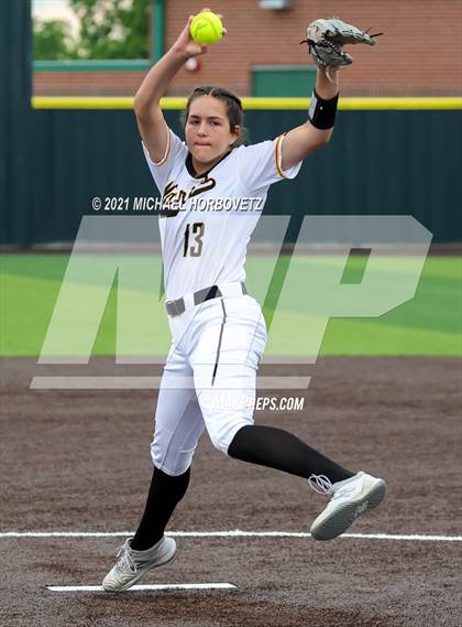 Thumbnail 2 in Rock Hill @ Memorial (UIL 5A Regional Quarterfinal Playoff) photogallery.