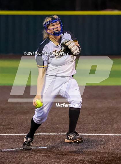 Thumbnail 2 in Rock Hill @ Memorial (UIL 5A Regional Quarterfinal Playoff) photogallery.