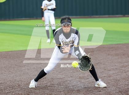Thumbnail 1 in Rock Hill @ Memorial (UIL 5A Regional Quarterfinal Playoff) photogallery.