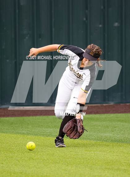 Thumbnail 2 in Rock Hill @ Memorial (UIL 5A Regional Quarterfinal Playoff) photogallery.
