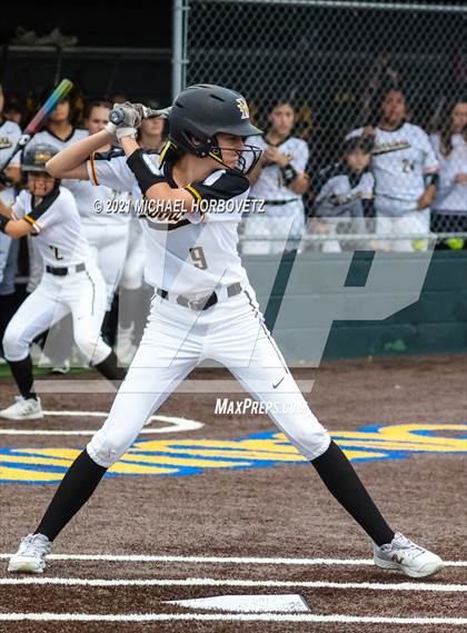 Thumbnail 1 in Rock Hill @ Memorial (UIL 5A Regional Quarterfinal Playoff) photogallery.