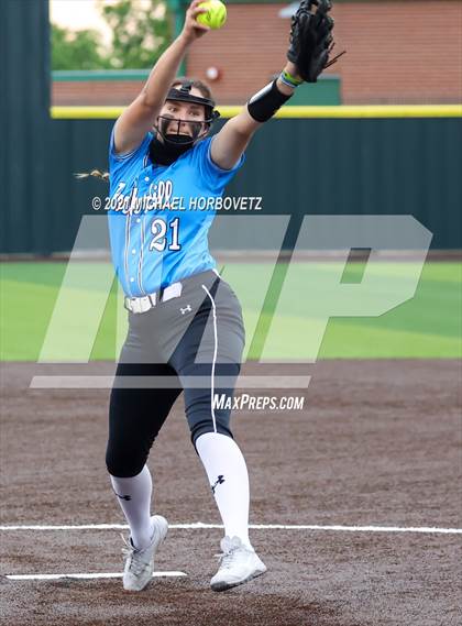 Thumbnail 3 in Rock Hill @ Memorial (UIL 5A Regional Quarterfinal Playoff) photogallery.