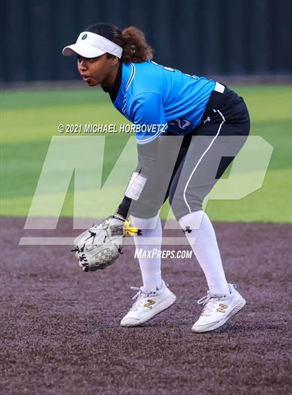 Thumbnail 1 in Rock Hill @ Memorial (UIL 5A Regional Quarterfinal Playoff) photogallery.