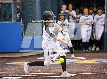 Thumbnail 1 in Rock Hill @ Memorial (UIL 5A Regional Quarterfinal Playoff) photogallery.