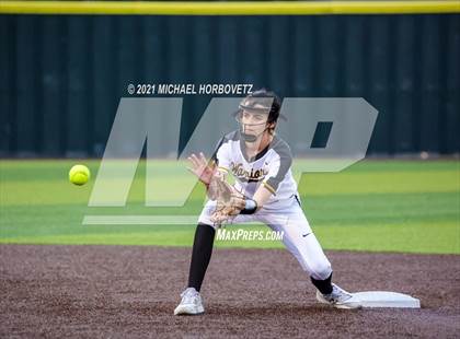Thumbnail 1 in Rock Hill @ Memorial (UIL 5A Regional Quarterfinal Playoff) photogallery.