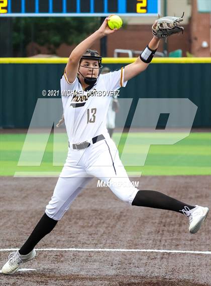 Thumbnail 1 in Rock Hill @ Memorial (UIL 5A Regional Quarterfinal Playoff) photogallery.