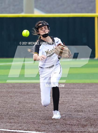 Thumbnail 1 in Rock Hill @ Memorial (UIL 5A Regional Quarterfinal Playoff) photogallery.
