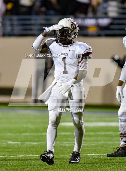 Thumbnail 1 in Malakoff vs. Cameron Yoe (UIL 3A Quarterfinal) photogallery.