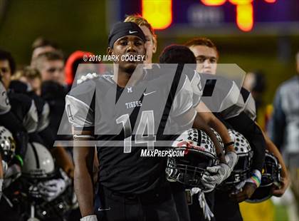 Thumbnail 3 in Malakoff vs. Cameron Yoe (UIL 3A Quarterfinal) photogallery.