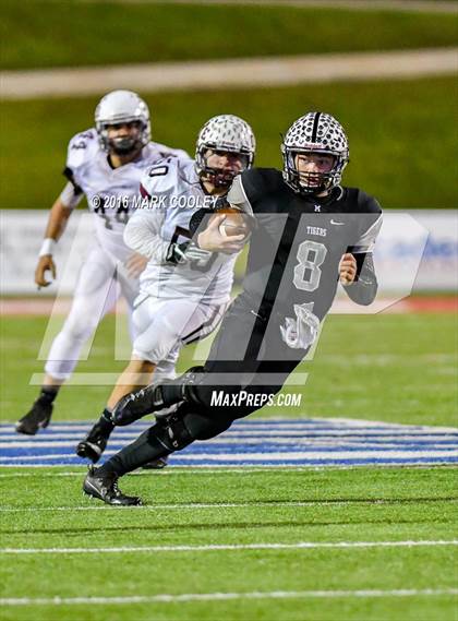 Thumbnail 1 in Malakoff vs. Cameron Yoe (UIL 3A Quarterfinal) photogallery.