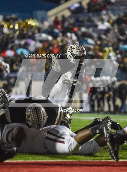 Thumbnail 3 in Malakoff vs. Cameron Yoe (UIL 3A Quarterfinal) photogallery.