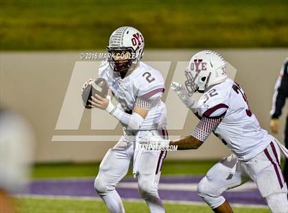 Thumbnail 2 in Malakoff vs. Cameron Yoe (UIL 3A Quarterfinal) photogallery.
