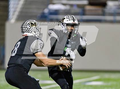 Thumbnail 3 in Malakoff vs. Cameron Yoe (UIL 3A Quarterfinal) photogallery.