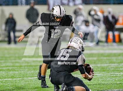 Thumbnail 2 in Malakoff vs. Cameron Yoe (UIL 3A Quarterfinal) photogallery.