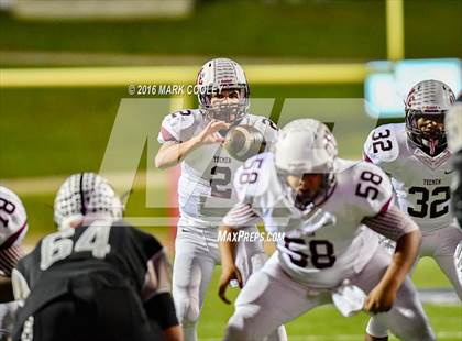 Thumbnail 2 in Malakoff vs. Cameron Yoe (UIL 3A Quarterfinal) photogallery.