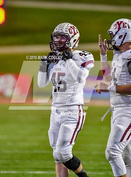 Thumbnail 1 in Malakoff vs. Cameron Yoe (UIL 3A Quarterfinal) photogallery.