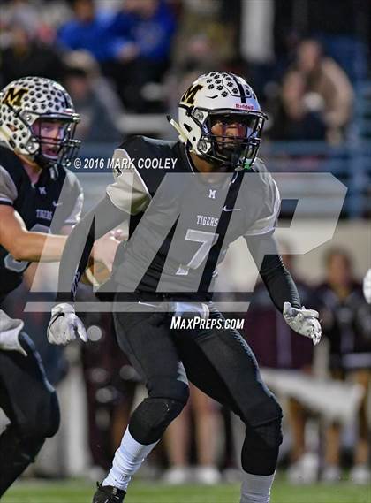 Thumbnail 1 in Malakoff vs. Cameron Yoe (UIL 3A Quarterfinal) photogallery.