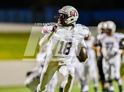Thumbnail 1 in Malakoff vs. Cameron Yoe (UIL 3A Quarterfinal) photogallery.