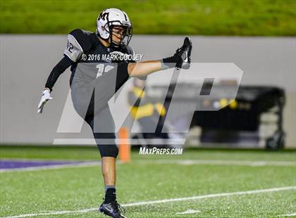 Thumbnail 3 in Malakoff vs. Cameron Yoe (UIL 3A Quarterfinal) photogallery.