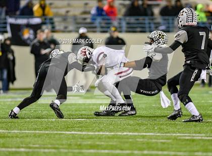 Thumbnail 2 in Malakoff vs. Cameron Yoe (UIL 3A Quarterfinal) photogallery.