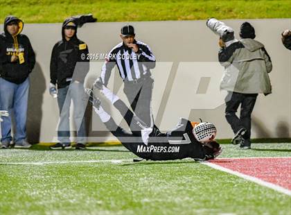 Thumbnail 1 in Malakoff vs. Cameron Yoe (UIL 3A Quarterfinal) photogallery.