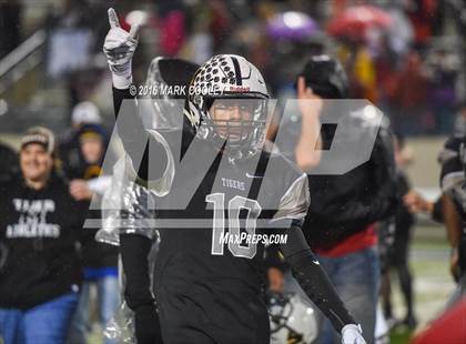 Thumbnail 1 in Malakoff vs. Cameron Yoe (UIL 3A Quarterfinal) photogallery.