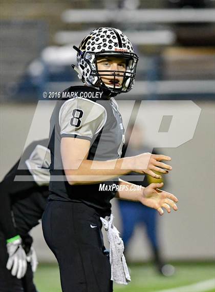 Thumbnail 1 in Malakoff vs. Cameron Yoe (UIL 3A Quarterfinal) photogallery.