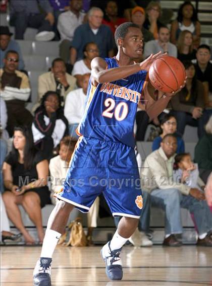 Thumbnail 1 in Reseda vs. University (CIF LACS D2 Final) photogallery.