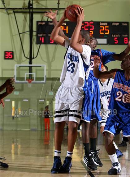 Thumbnail 3 in Reseda vs. University (CIF LACS D2 Final) photogallery.