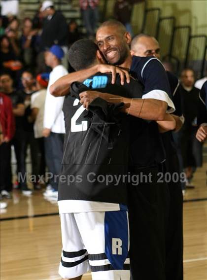Thumbnail 2 in Reseda vs. University (CIF LACS D2 Final) photogallery.
