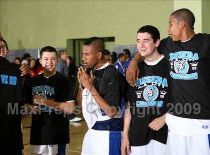 Thumbnail 3 in Reseda vs. University (CIF LACS D2 Final) photogallery.