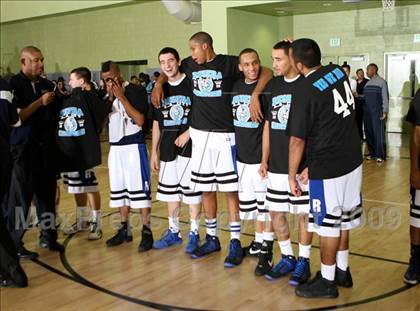 Thumbnail 2 in Reseda vs. University (CIF LACS D2 Final) photogallery.