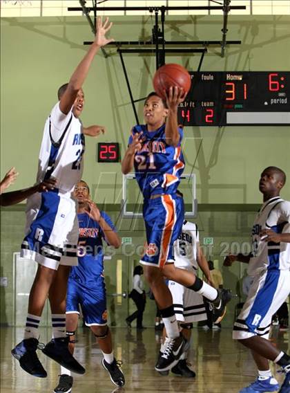 Thumbnail 2 in Reseda vs. University (CIF LACS D2 Final) photogallery.
