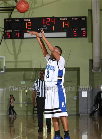 Thumbnail 1 in Reseda vs. University (CIF LACS D2 Final) photogallery.