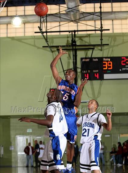 Thumbnail 3 in Reseda vs. University (CIF LACS D2 Final) photogallery.