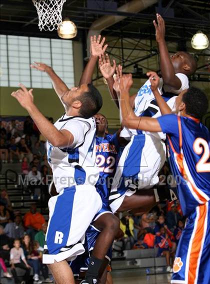Thumbnail 2 in Reseda vs. University (CIF LACS D2 Final) photogallery.