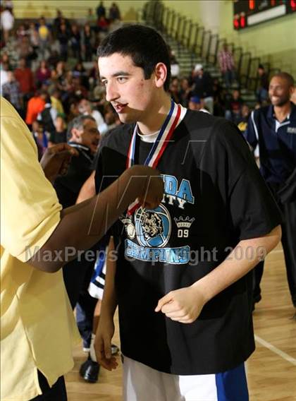 Thumbnail 1 in Reseda vs. University (CIF LACS D2 Final) photogallery.