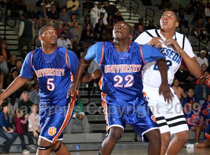 Thumbnail 3 in Reseda vs. University (CIF LACS D2 Final) photogallery.