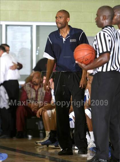 Thumbnail 2 in Reseda vs. University (CIF LACS D2 Final) photogallery.