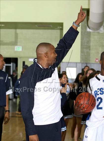 Thumbnail 3 in Reseda vs. University (CIF LACS D2 Final) photogallery.