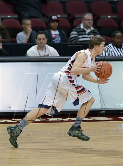 Thumbnail 1 in Mater Dei vs. Redondo Union (Tarkanian Classic) photogallery.